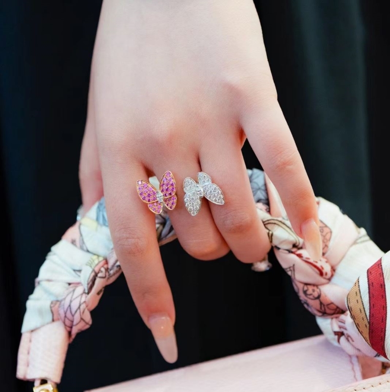 Vca Rings